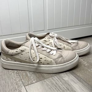 Universal Thread Women’s Casual Sneaker | 8.5 | Pre Owned